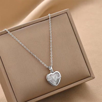 18K Gold Plated Stainless Steel Heart Pendant Necklace In Titanium